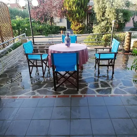 Private House Next To The Sea Tatil Evi
