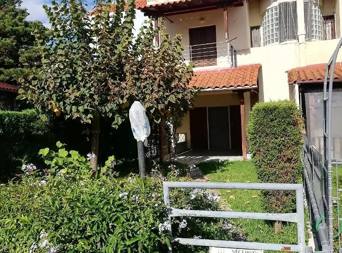 Private House Next To The Sea Pefkochori